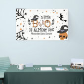 ein kleines Boot fast zu Halloween Banner (Messeveranstaltung)