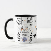 ein kleines Boot fast zu Halloween Tasse (Links)