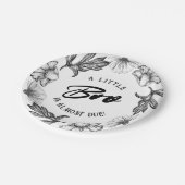 Ein kleines Buch ist fast schon auf Goth Blume Bab Pappteller (Schrägansicht)