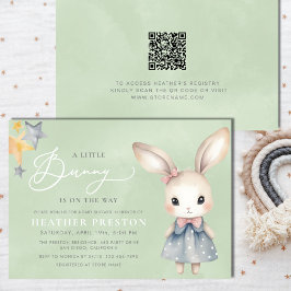 Ein kleines Bunny Girl Sage Green QR Babydusche Einladung