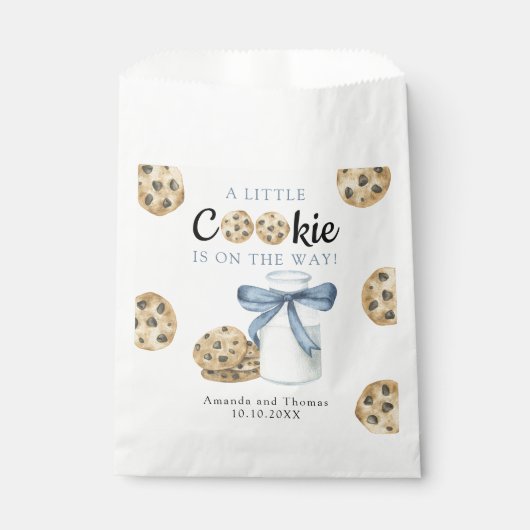 Ein kleines Cookie ist auf dem Weg Babydusche Geschenktütchen (Vorderseite)