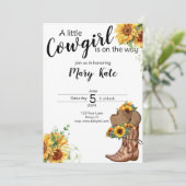 Ein kleines Cowgirl ist auf dem Weg Babydusche Einladung (Stehend Vorderseite)