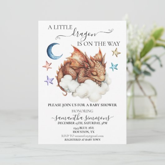 Ein kleines Drachenschläfchen auf der Cloud-Baby-D Einladung (Stehend Vorderseite)