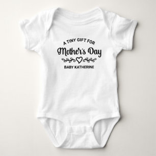 Ein kleines Geschenk zur Muttertags-Schwangerschaf Baby Strampler