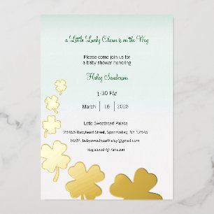 Ein kleines Glücksbringer-Einladung steht bevor Folieneinladung