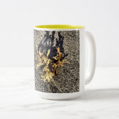 Ein kleines Herz Zweifarbige Tasse (VorderseiteRechts)