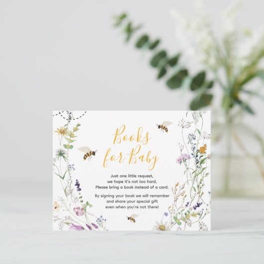 Ein kleines Honey Bee Baby Duschbücher für Baby Postkarte (Stehend Vorderseite)