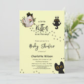 Ein kleines Kätzchen ist auf dem Weg zur Niedliche Einladung (Stehend Vorderseite)