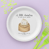 Ein kleines Knödel ist auf dem Weg Babydusche Pappteller