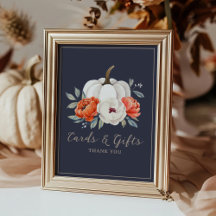 Ein kleines Kürbis-Baby-Shower-Karten-und-Geschenk