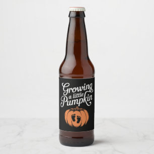 Ein kleines Kürbiskind heranziehen Herbstschwanger Bierflaschenetikett