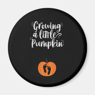 Ein kleines Kürbisschwangerschaft Halloween-Baby w Magnet
