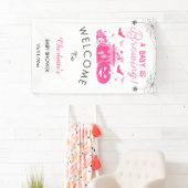 Ein kleines Mädchen braut rosa Halloween-Kinderdus Banner (Insitu)