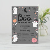 Ein kleines Niedliches Halloween-Pink-Graue-Babydu Einladung (Stehend Vorderseite)