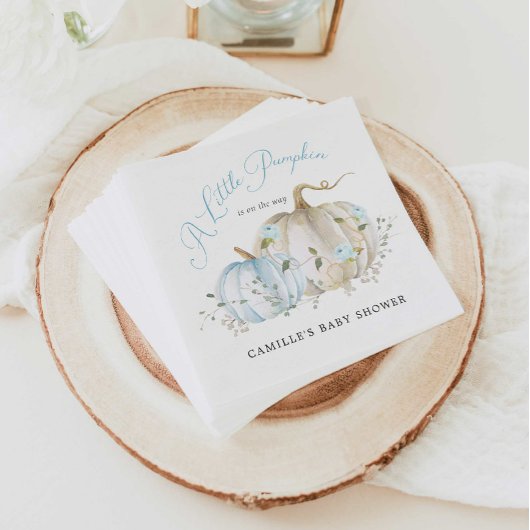 Ein kleines Puppen Fall Boy Babyduschpapier Serviette