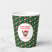 Ein kleines Rentier ist unterwegs Pappbecher (Vorderseite)