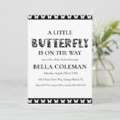ein kleines Schmetterling Baby Dusche Einladung (Stehend Vorderseite)