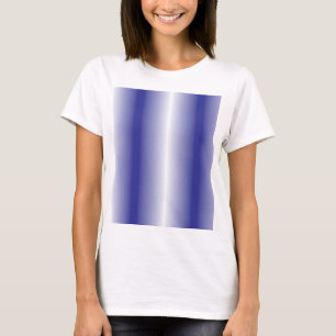 Ein kompliziertes, blaues geometrisches Muster mit T-Shirt