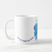 Ein kompliziertes FISH-Design auf einer Tasse (Links)