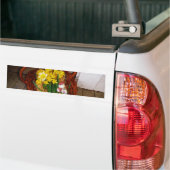 Ein Körbchen mit gelben Eizellen und blumengeschmü Autoaufkleber (Auf Lkw)