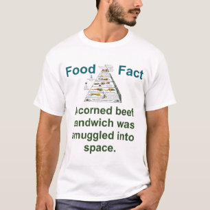 Ein kornförmiger Sandwich wurde geschmuggelt - Nah T-Shirt