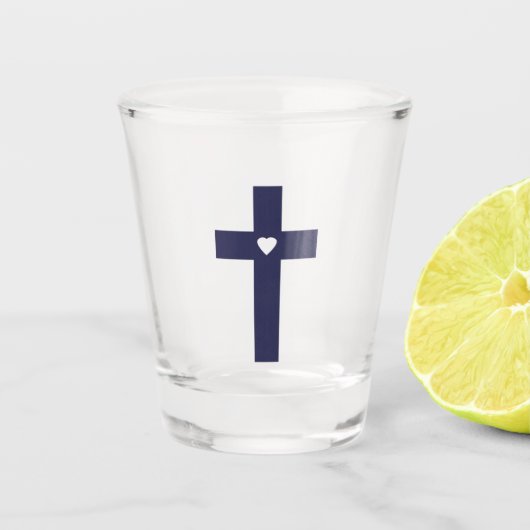 Ein Kreuz mit Herz Schnapsglas (Vorderseite)