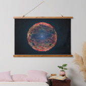 Ein Künstler Eindruck von Supernova 1993j. Wandteppich Mit Holzrahmen (Schlafzimmer)