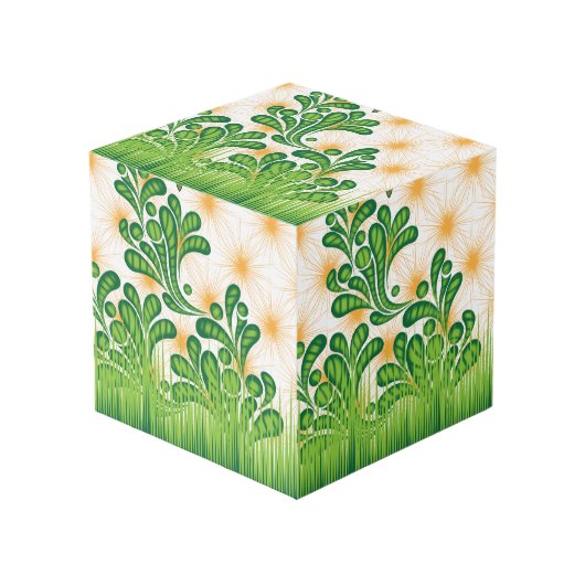 Ein künstlerisches Muster in Grün und Gold, das ei Würfel (Vorderseite Schrägansicht)