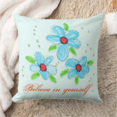 Ein künstlerisches Rot und ein Baby Blue Kissen (Decke)