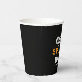 Ein kurioses BrühHalloween, das zu einer Familie p Pappbecher (Rechts)