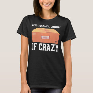 Ein Kurzes Paket von Crazy Mail Carrier Postal Man T-Shirt