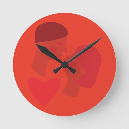 Ein Kuss Runde Wanduhr (Vorderseite)