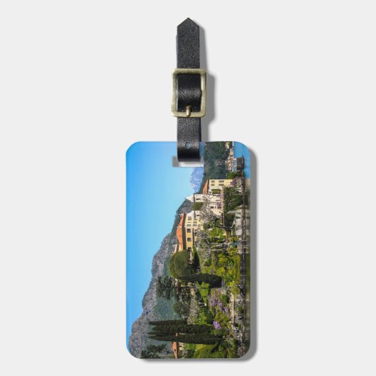 Ein Landhaus auf See Como, Italien Gepäckanhänger (Vorderseite vertikal)