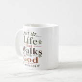 Ein Leben, das mit Gott Andachts-Schrift geht Kaffeetasse (Vorderseite Links)