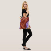 Ein lebendiger, farbenfroher Stoffteppich Tasche (Am Model)