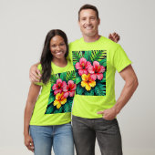 Ein lebendiger tropischer Hibiskus T-Shirt (Unisex)
