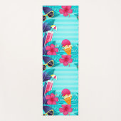 Ein lebendiger Yoga-Mat in tropischer Szene Yogamatte