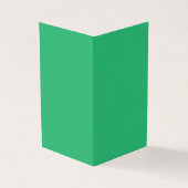 Ein lebendiges grünes Blatt mit prominenten Venen (Vorderseite)