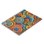 Ein lebendiges Notebook mit Spiral Mosaic Design Notizblock (Linke Seite)