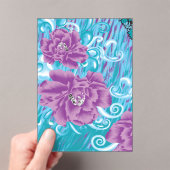 Ein lebendiges Textildesign mit lila und turq-Char Acryleinladungen (Insitu (Handheld))