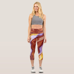 Ein lebhaftes, buntes Stoffkappenmuster Capri Leggings