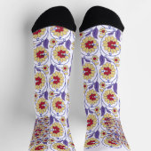 Ein lebhaftes Design mit gelbem und orangefarbenem Socken (Oben)