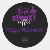Ein leckerer Kaffee, lila Halloween Business Clas Runder Aufkleber (Vorderseite)
