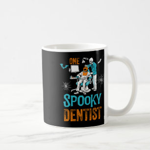Ein leckeres Zahnarzt Beängstigendes Halloween-Ske Kaffeetasse