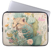 Ein Leopard hinter dem Busch-Brauch Laptopschutzhülle (Vorderseite)