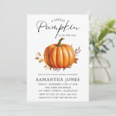 Ein Liitle Pumpkin ist auf dem Weg zum Herbst Baby Einladung (Stehend Vorderseite)