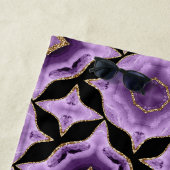 Ein lila Amethystgold und schwarz abstrakt Strandtuch (Beispiel)