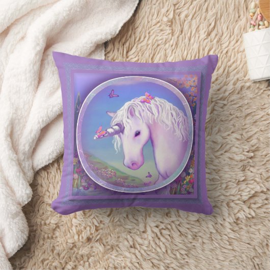 Ein Lila Paradies mit Kissen (Decke)