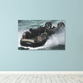 Ein Luftpolster der US-Marine Leinwanddruck (Insitu (Holzboden))