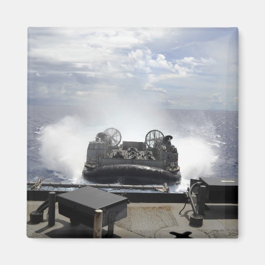 Ein Luftpolster für Landefahrzeuge Magnet (Vorne)